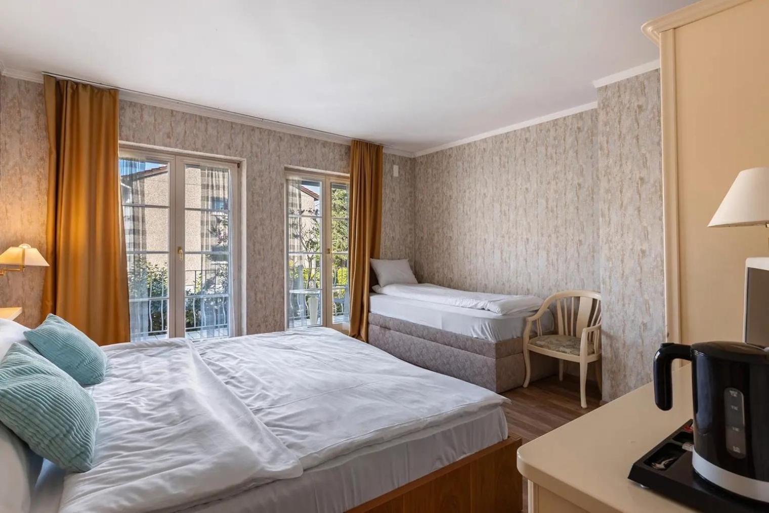 See-Hotel Seeschau - Direkt Am Bodenseeufer Reichenau Kültér fotó
