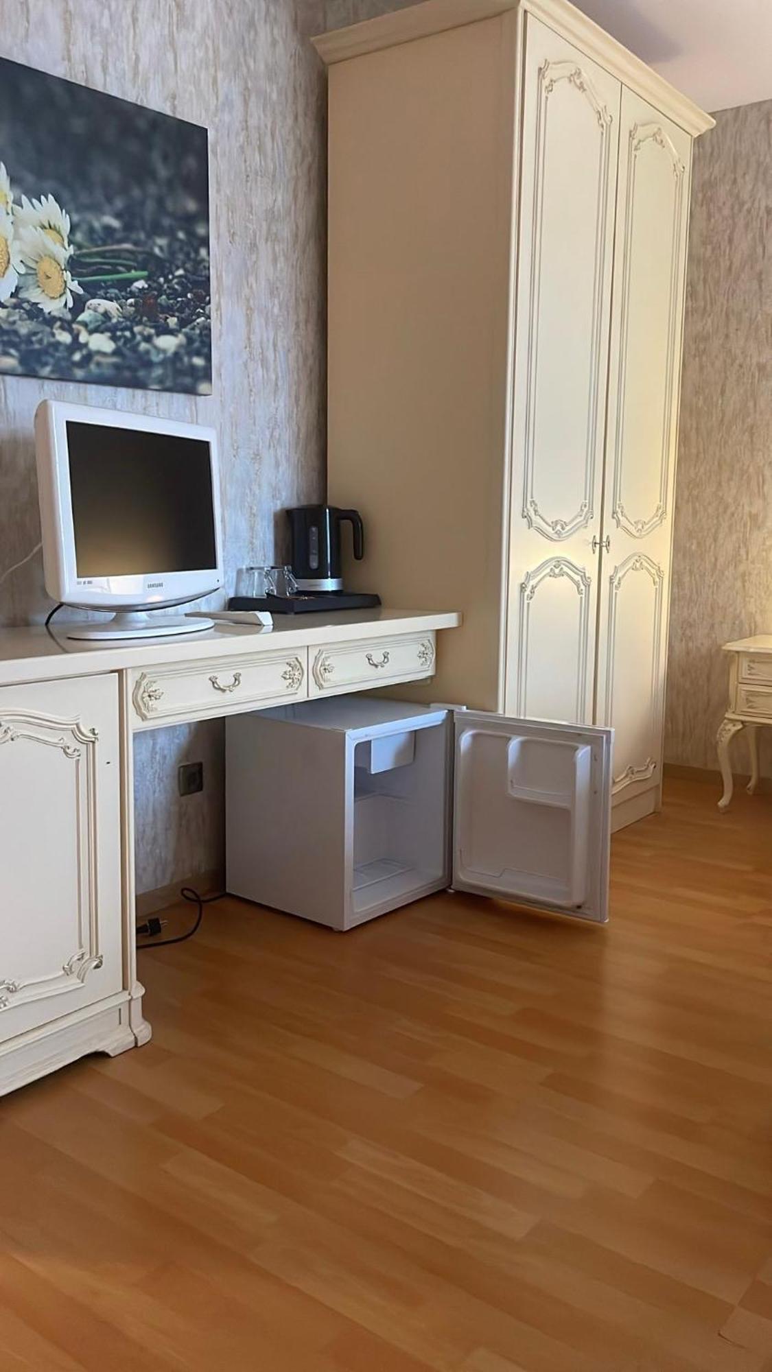 See-Hotel Seeschau - Direkt Am Bodenseeufer Reichenau Kültér fotó